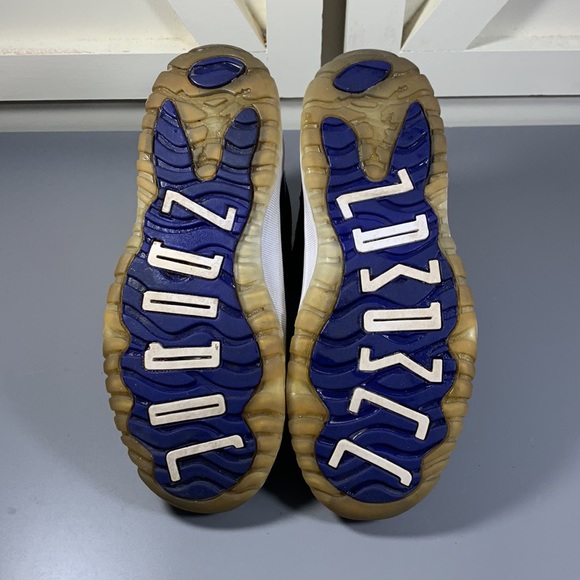 Jordan 11 Space Jam - Picture 7 of 7